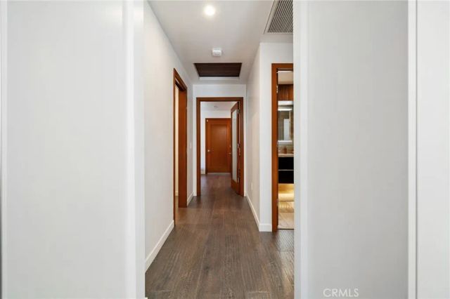 4189 S Cloverdale Avenue, Los Angeles, CA 90008