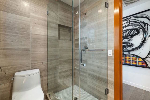 4189 S Cloverdale Avenue, Los Angeles, CA 90008