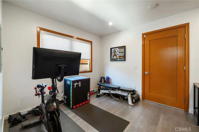 4189 S Cloverdale Avenue, Los Angeles, CA 90008