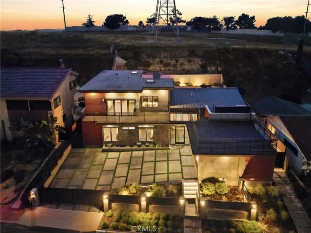 4189 S Cloverdale Avenue, Los Angeles, CA 90008