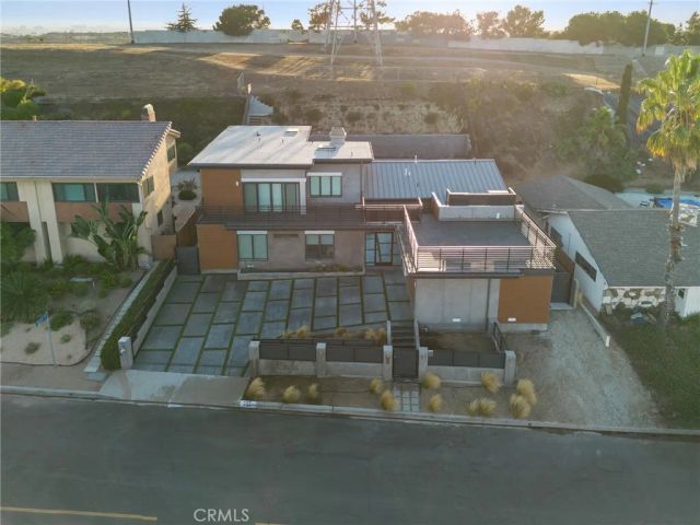 4189 S Cloverdale Avenue, Los Angeles, CA 90008