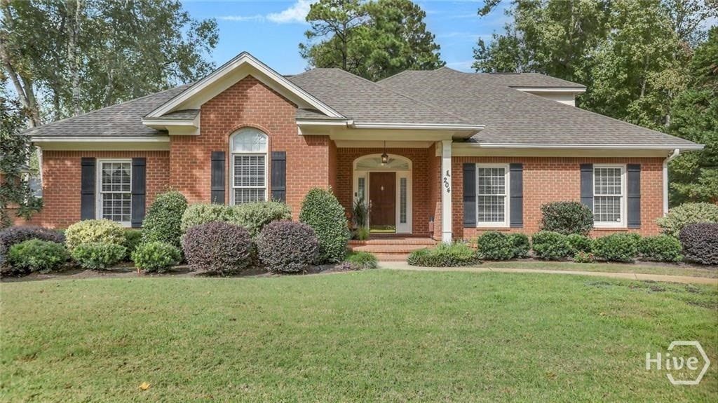 Image 1 of property listing at 204 Wedgefield Crossing, Savannah, GA 31405