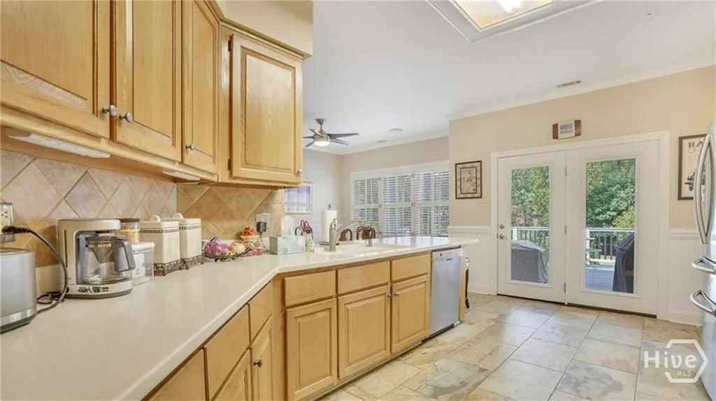 Image 11 of property listing at 204 Wedgefield Crossing, Savannah, GA 31405