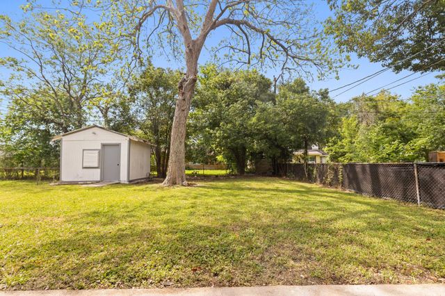 2545 Jackson Street, La Marque, TX 77568