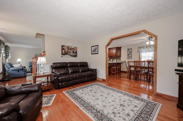6 Grace Drive, Nashua, NH 03062