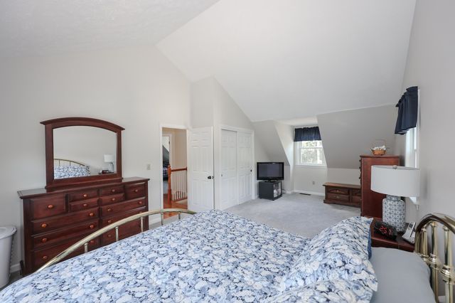 6 Grace Drive, Nashua, NH 03062