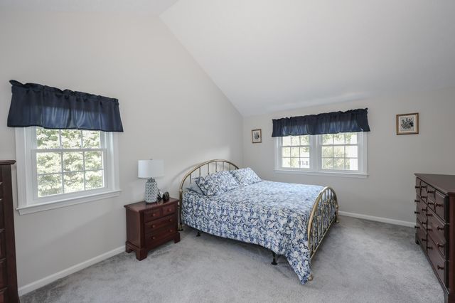 6 Grace Drive, Nashua, NH 03062