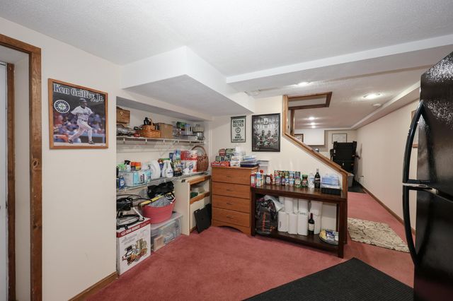 6 Grace Drive, Nashua, NH 03062