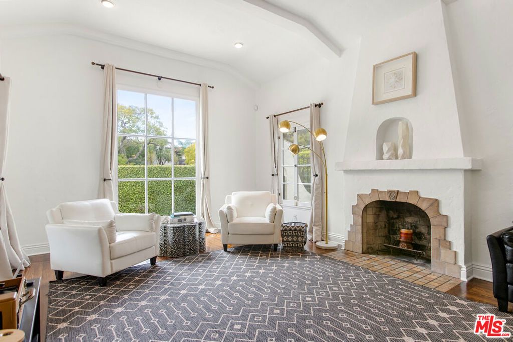 458 460 N Alfred Street, Los Angeles, CA 90048