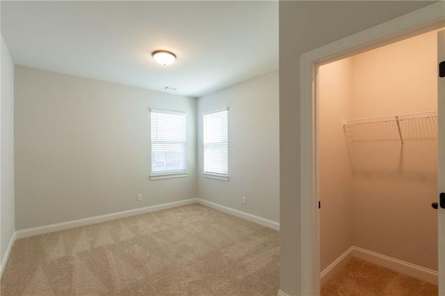 303 Bull Shoals Way, Hoschton, GA 30548