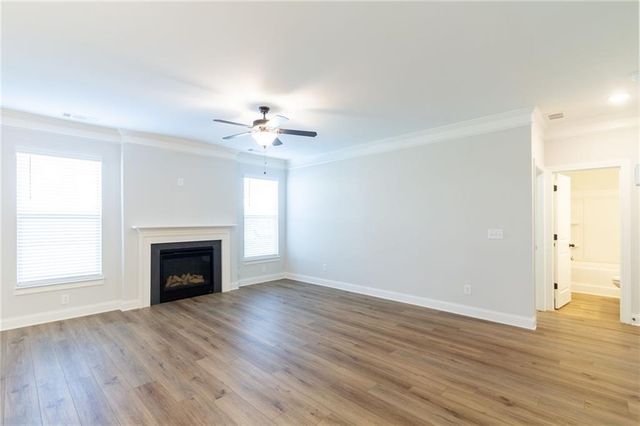 303 Bull Shoals Way, Hoschton, GA 30548