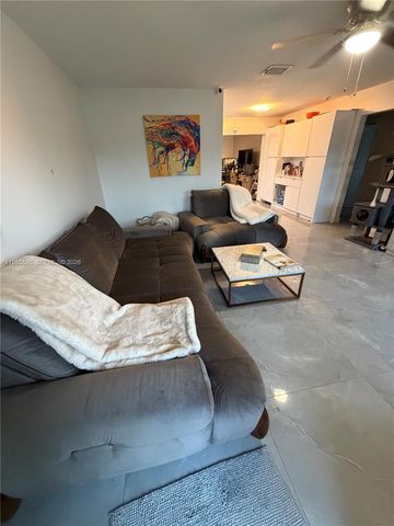 7303 NW 57th Dr, Tamarac, FL 33321