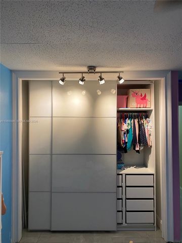 7303 NW 57th Dr, Tamarac, FL 33321