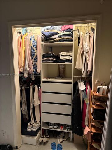 7303 NW 57th Dr, Tamarac, FL 33321