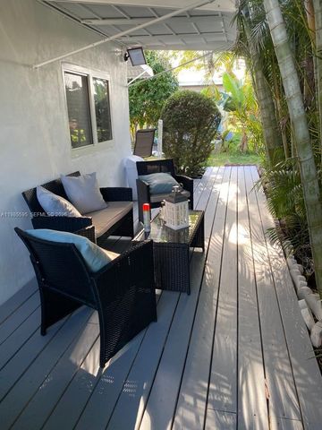 7303 NW 57th Dr, Tamarac, FL 33321