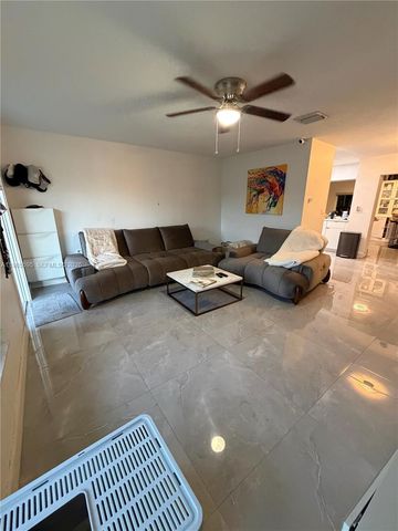 7303 NW 57th Dr, Tamarac, FL 33321