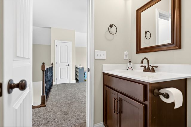 1031 Christian James Ct, Clarksville, TN 37043