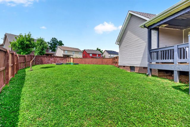 1031 Christian James Ct, Clarksville, TN 37043