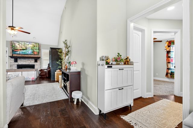1031 Christian James Ct, Clarksville, TN 37043