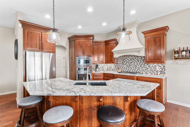 3238 S Juniper Avenue, Springfield, MO 65804