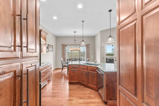 3238 S Juniper Avenue, Springfield, MO 65804