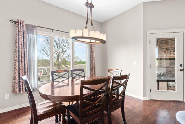 3238 S Juniper Avenue, Springfield, MO 65804