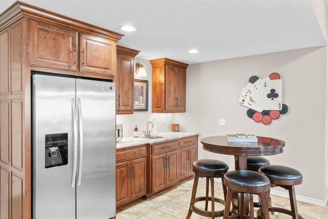 3238 S Juniper Avenue, Springfield, MO 65804