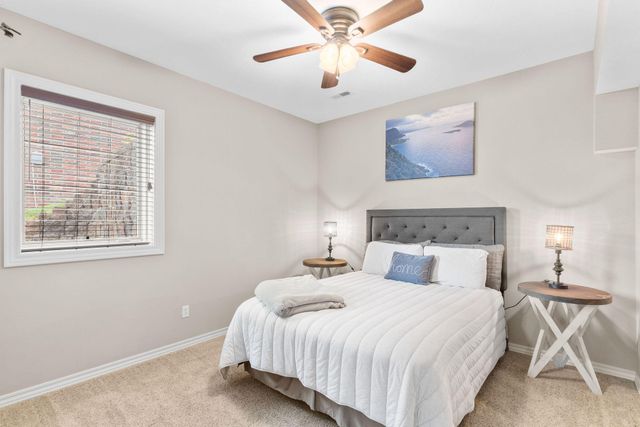 3238 S Juniper Avenue, Springfield, MO 65804