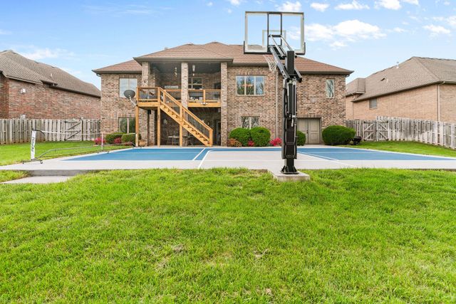 3238 S Juniper Avenue, Springfield, MO 65804
