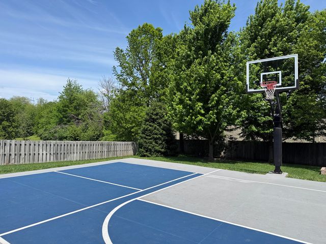 3238 S Juniper Avenue, Springfield, MO 65804