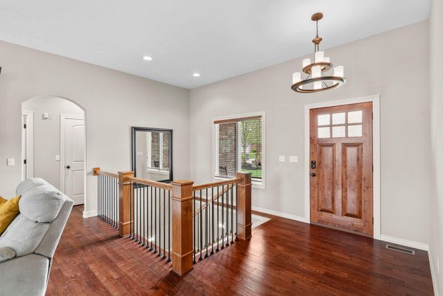 3238 S Juniper Avenue, Springfield, MO 65804