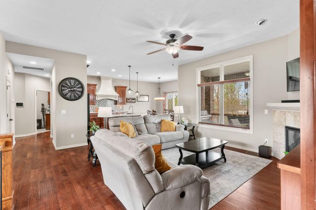 3238 S Juniper Avenue, Springfield, MO 65804