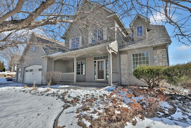 3020 Carey Heights Drive, Maplewood, MN 55109