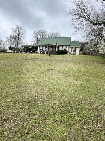 17 Blankenship Hollow Rd, Fayetteville, TN 37334