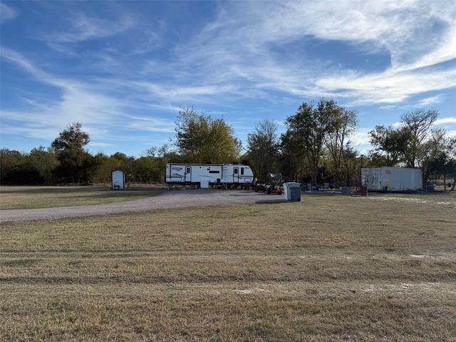 564 County Road 3201, Campbell, TX 75422