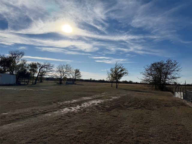 564 County Road 3201, Campbell, TX 75422