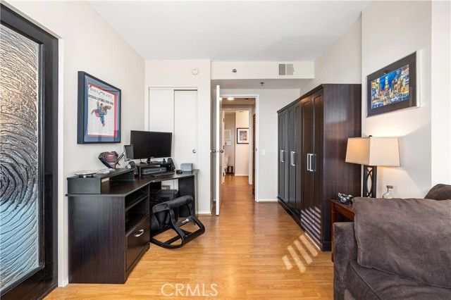 525 E Seaside 2107, Long Beach, CA 90802