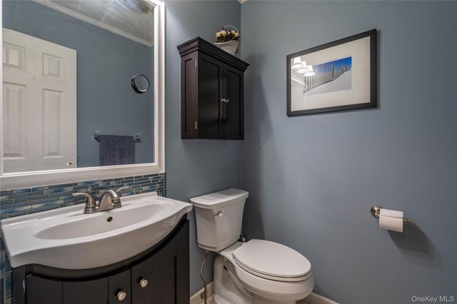7 Pearlbush Lane, Poughkeepsie, NY 12603