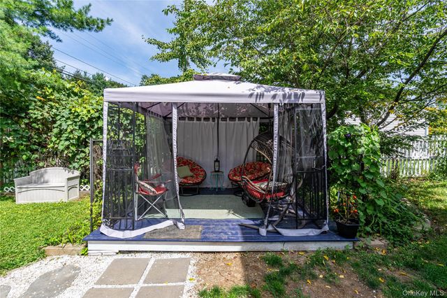 7 Pearlbush Lane, Poughkeepsie, NY 12603