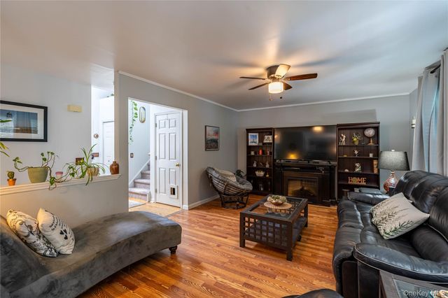 7 Pearlbush Lane, Poughkeepsie, NY 12603