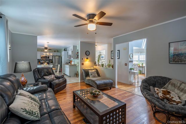 7 Pearlbush Lane, Poughkeepsie, NY 12603