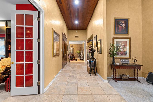 5 Oak Forest Drive, Longview, TX 75605