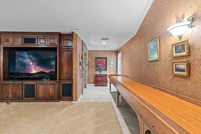 5 Oak Forest Drive, Longview, TX 75605