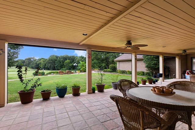 5 Oak Forest Drive, Longview, TX 75605
