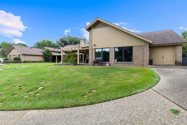 5 Oak Forest Drive, Longview, TX 75605