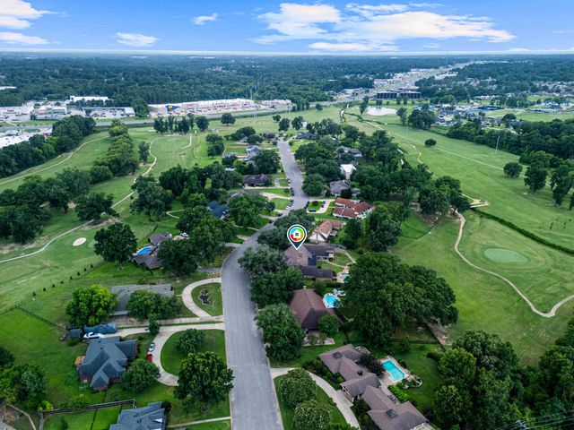 5 Oak Forest Drive, Longview, TX 75605