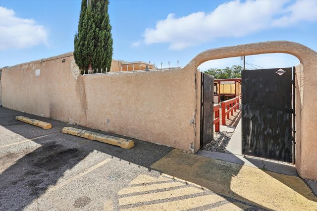 411 WISCONSIN Street NE, Albuquerque, NM 87108