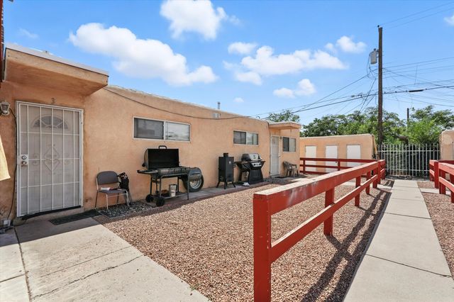 411 WISCONSIN Street NE, Albuquerque, NM 87108