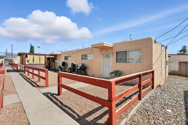 411 WISCONSIN Street NE, Albuquerque, NM 87108
