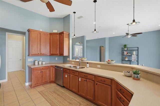 7879 CROSSWINDS WAY, Mount Dora, FL 32757